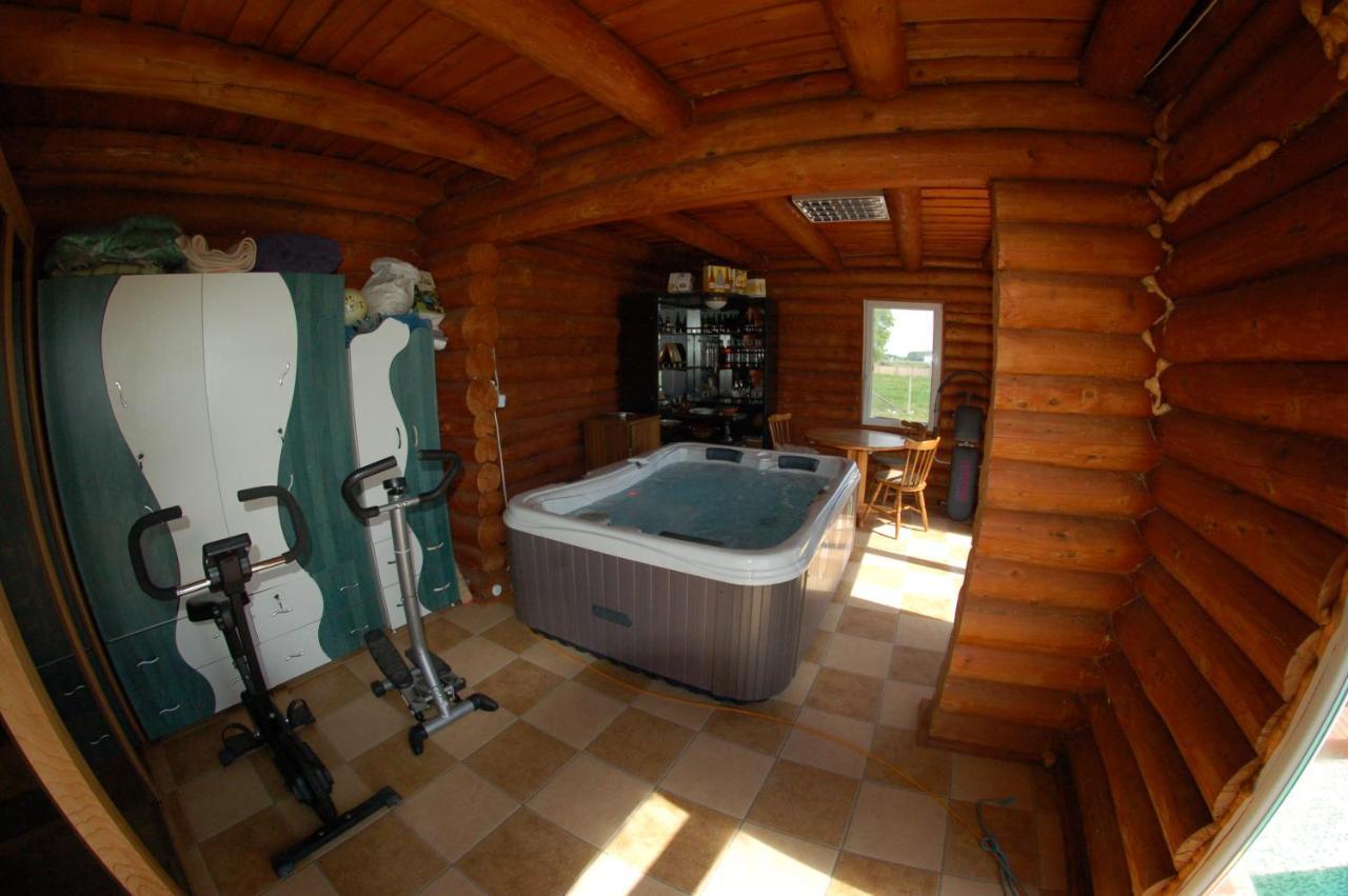 Roenk-Wellness Panzio Mezopeterd住宿加早餐旅馆 外观 照片