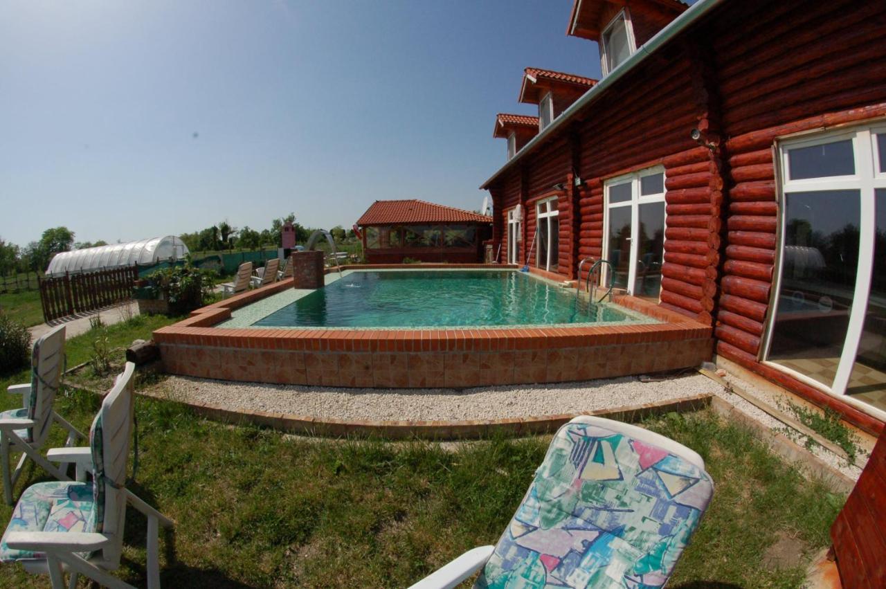Roenk-Wellness Panzio Mezopeterd住宿加早餐旅馆 外观 照片