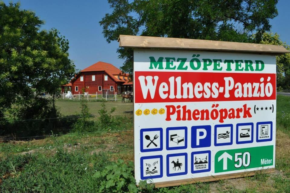 Roenk-Wellness Panzio Mezopeterd住宿加早餐旅馆 外观 照片