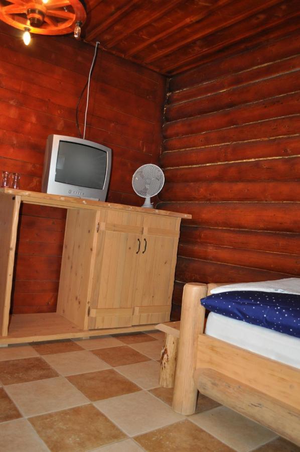 Roenk-Wellness Panzio Mezopeterd住宿加早餐旅馆 外观 照片